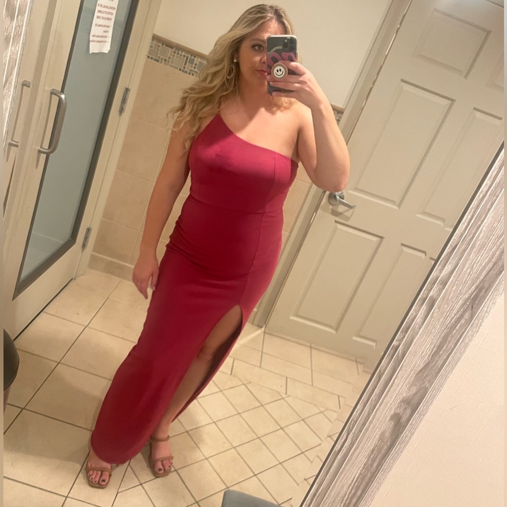 Lulus magenta dress